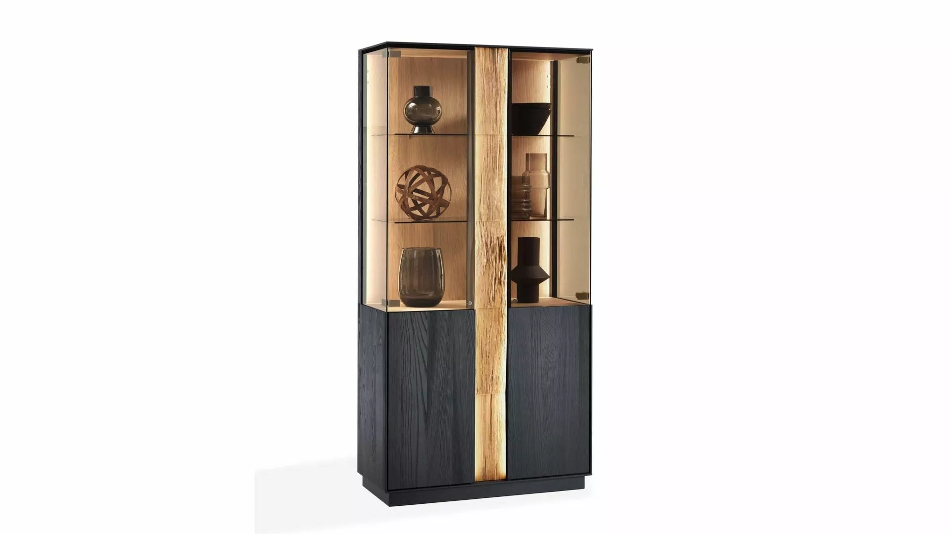 Vertical cabinet accent lighting